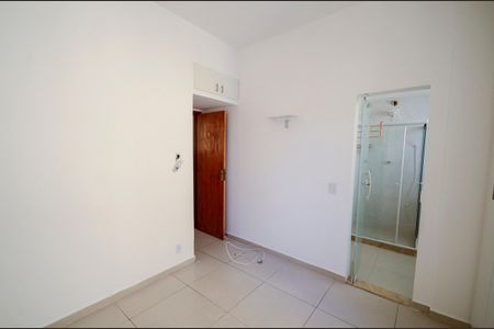 Apartamento à venda com 75m², 2 quartos e 1 vagaSuíte