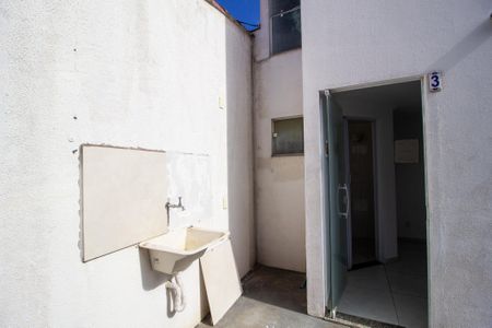 Studio para alugar com 30m², 1 quarto e 1 vaga Studio para alugar com 30m², 1 quarto e 1 vagaÁrea de Serviço