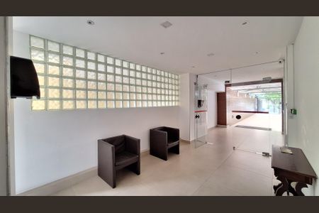 Apartamento à venda com 66m², 2 quartos e sem vagaÁrea comum