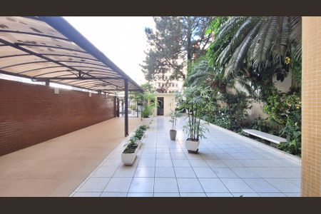 Apartamento à venda com 66m², 2 quartos e sem vagaÁrea comum