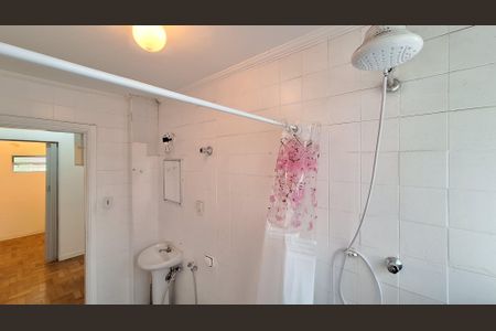 Apartamento à venda com 66m², 2 quartos e sem vagaBanheiro Social