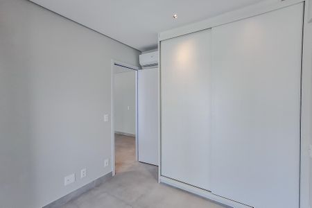 Apartamento à venda com 40m², 1 quarto e 1 vagaQuarto