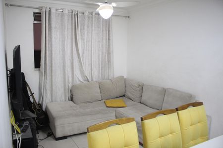 Apartamento à venda com 72m², 2 quartos e 1 vagaSala