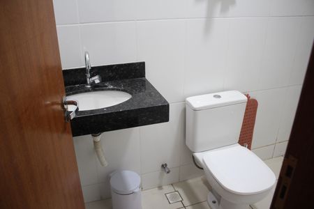 Apartamento à venda com 72m², 2 quartos e 1 vagaBanheiro do Quarto 1