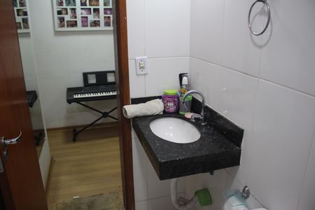 Apartamento à venda com 72m², 2 quartos e 1 vagaBanheiro