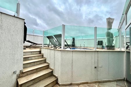 Apartamento à venda com 200m², 2 quartos e 3 vagasPiscina da Cobertura