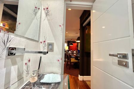 Apartamento à venda com 200m², 2 quartos e 3 vagasLavabo