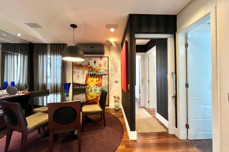 Apartamento à venda com 200m², 2 quartos e 3 vagasSala de Jantar