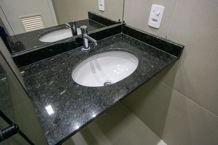 Apartamento à venda com 56m², 1 quarto e 1 vaga Apartamento à venda com 56m², 1 quarto e 1 vagaBanheiro