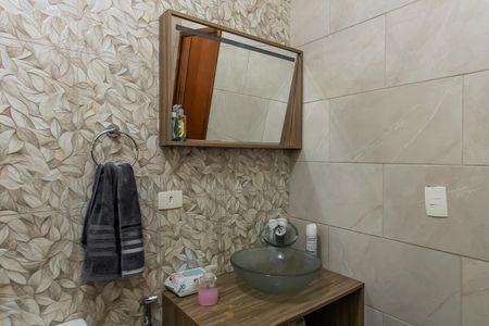 Casa à venda com 150m², 3 quartos e 4 vagas Casa à venda com 150m², 3 quartos e 4 vagasBanheiro Suíte