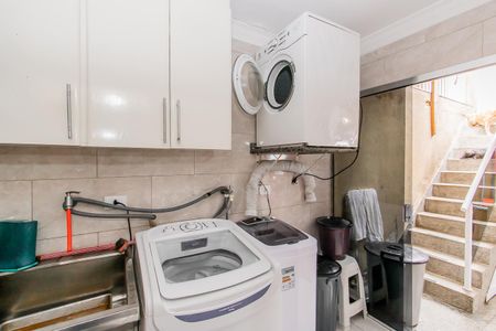 Casa à venda com 150m², 3 quartos e 4 vagas Casa à venda com 150m², 3 quartos e 4 vagasÁrea de Serviço