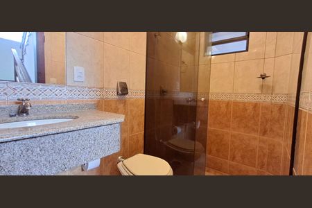 Casa para alugar com 360m², 3 quartos e 4 vagasBanheiro Garagem