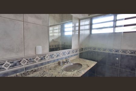 Casa para alugar com 360m², 3 quartos e 4 vagasBanheiro Suíte 2