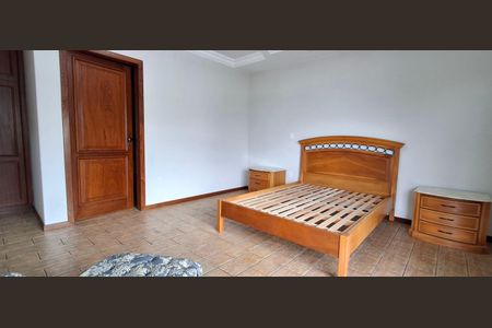 Casa para alugar com 360m², 3 quartos e 4 vagasSuíte 1