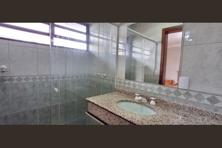 Casa para alugar com 360m², 3 quartos e 4 vagasBanheiro Suíte 1