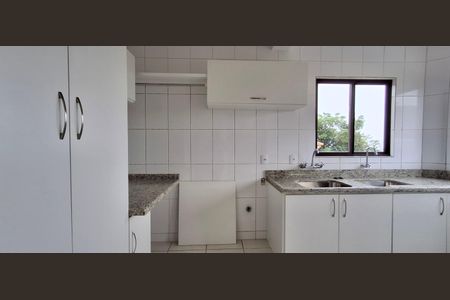 Casa para alugar com 360m², 3 quartos e 4 vagasÁrea de Serviço