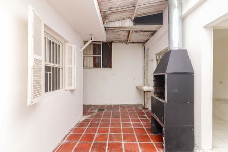Casa à venda com 170m², 5 quartos e 2 vagasQuintal