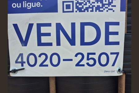 Casa à venda com 170m², 5 quartos e 2 vagas Casa à venda com 170m², 5 quartos e 2 vagasPlaca