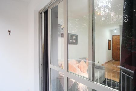 Apartamento à venda com 54m², 2 quartos e 2 vagasVaranda