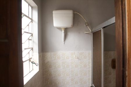 Casa para alugar com 320m², 2 quartos e 3 vagasBanheiro de Serviço