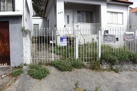 Casa para alugar com 320m², 2 quartos e 3 vagasFachada + Placa