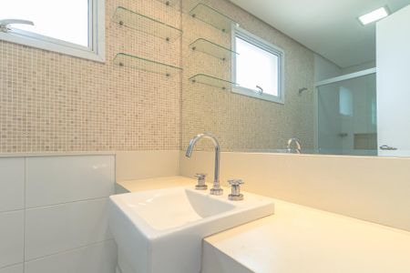 Apartamento para alugar com 120m², 3 quartos e 3 vagasBanheiro da Suíte