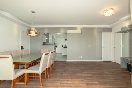 Apartamento para alugar com 120m², 3 quartos e 3 vagasSala