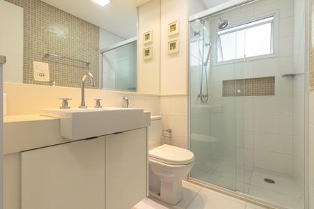 Apartamento para alugar com 120m², 3 quartos e 3 vagasBanheiro
