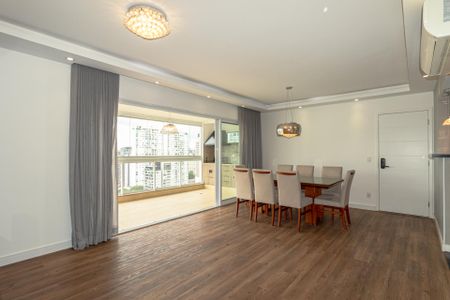 Apartamento para alugar com 120m², 3 quartos e 3 vagasSala