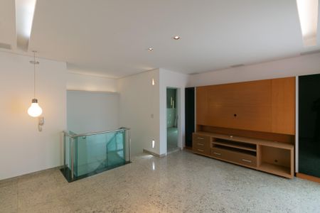 Apartamento à venda com 216m², 4 quartos e 3 vagas Apartamento à venda com 216m², 4 quartos e 3 vagasSala