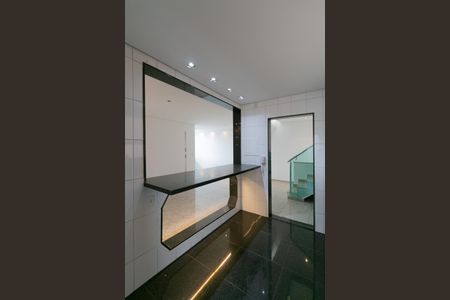 Apartamento à venda com 216m², 4 quartos e 3 vagas Apartamento à venda com 216m², 4 quartos e 3 vagasCozinha