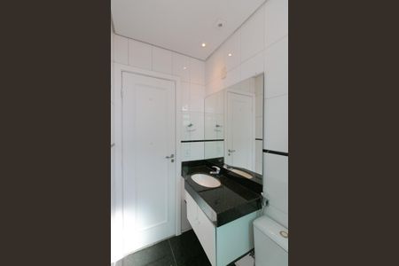 Apartamento à venda com 216m², 4 quartos e 3 vagas Apartamento à venda com 216m², 4 quartos e 3 vagasBanheiro