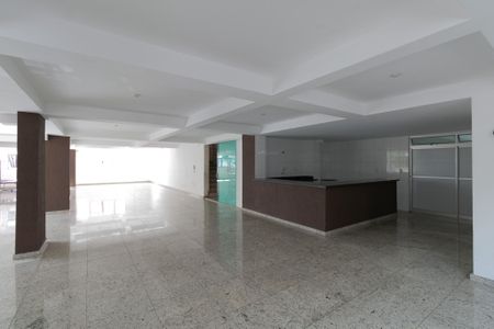 Apartamento à venda com 216m², 4 quartos e 3 vagas Apartamento à venda com 216m², 4 quartos e 3 vagasÁrea comum