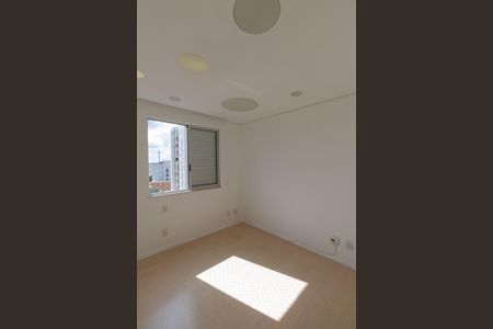Apartamento à venda com 216m², 4 quartos e 3 vagas Apartamento à venda com 216m², 4 quartos e 3 vagasQuarto 2