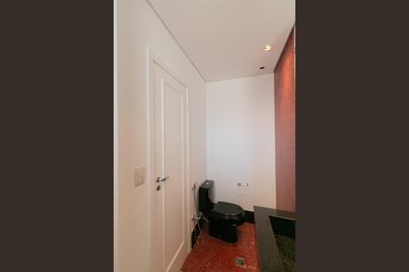 Apartamento à venda com 216m², 4 quartos e 3 vagas Apartamento à venda com 216m², 4 quartos e 3 vagasBanheiro