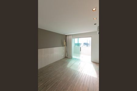 Apartamento à venda com 216m², 4 quartos e 3 vagas Apartamento à venda com 216m², 4 quartos e 3 vagasSala