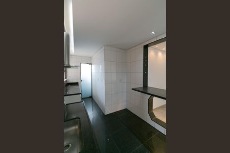 Apartamento à venda com 216m², 4 quartos e 3 vagas Apartamento à venda com 216m², 4 quartos e 3 vagasCozinha