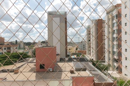 Apartamento à venda com 216m², 4 quartos e 3 vagas Apartamento à venda com 216m², 4 quartos e 3 vagasVista