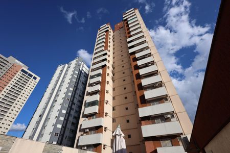 Apartamento para alugar com 100m², 3 quartos e 2 vagasFachada do bloco