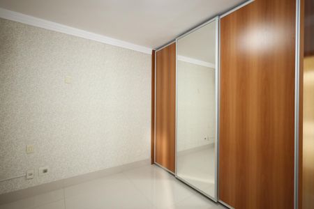 Apartamento para alugar com 100m², 3 quartos e 2 vagasQuarto 3