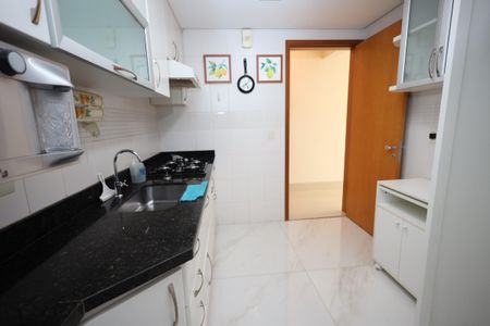 Apartamento para alugar com 100m², 3 quartos e 2 vagasCozinha
