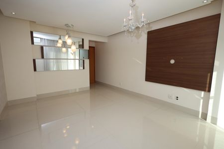 Apartamento para alugar com 100m², 3 quartos e 2 vagasSala