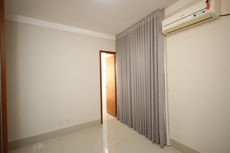 Apartamento para alugar com 100m², 3 quartos e 2 vagasQuarto 3
