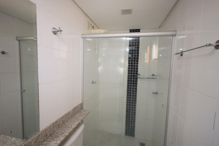 Apartamento para alugar com 100m², 3 quartos e 2 vagasBanheiro do Quarto 3