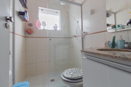 Casa à venda com 262m², 3 quartos e 2 vagas Casa à venda com 262m², 3 quartos e 2 vagasBanheiro 1