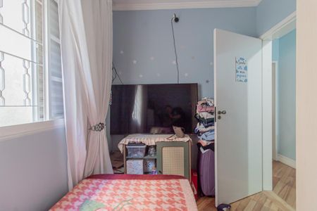 Casa à venda com 262m², 3 quartos e 2 vagas Casa à venda com 262m², 3 quartos e 2 vagasQuarto 2