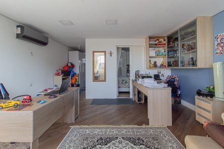 Casa à venda com 262m², 3 quartos e 2 vagas Casa à venda com 262m², 3 quartos e 2 vagasEscritório