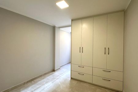 Apartamento à venda com 70m², 2 quartos e sem vagaQuarto 02