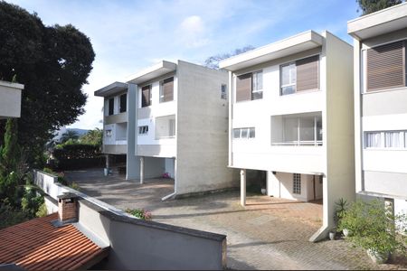 Casa de condomínio para alugar com 240m², 4 quartos e 3 vagasVista da Suíte 2