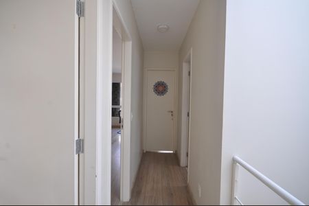 Casa de condomínio para alugar com 240m², 4 quartos e 3 vagasCorredor